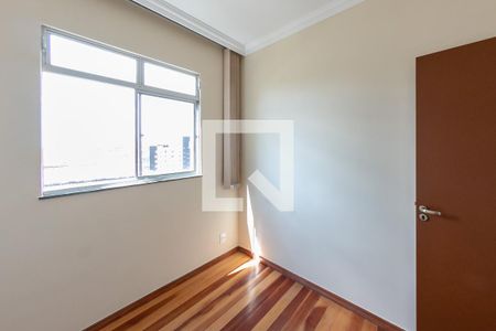 Quarto 1 de apartamento para alugar com 3 quartos, 94m² em Buritis, Belo Horizonte
