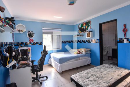 Casa à venda com 300m², 4 quartos e 8 vagas Casa à venda com 300m², 4 quartos e 8 vagasQuarto 2 - Suíte