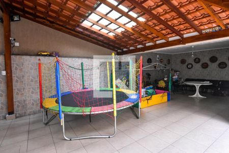 Casa à venda com 300m², 4 quartos e 8 vagas Casa à venda com 300m², 4 quartos e 8 vagasQuintal