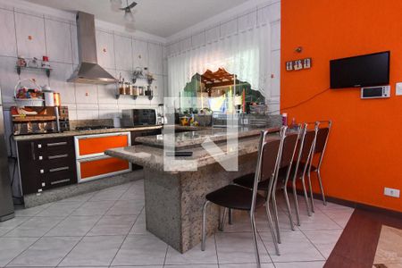 Casa à venda com 300m², 4 quartos e 8 vagas Casa à venda com 300m², 4 quartos e 8 vagasCozinha