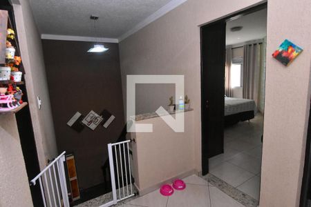 Casa à venda com 300m², 4 quartos e 8 vagas Casa à venda com 300m², 4 quartos e 8 vagasSala