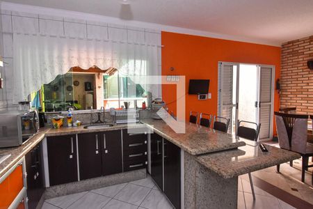 Casa à venda com 300m², 4 quartos e 8 vagas Casa à venda com 300m², 4 quartos e 8 vagasCozinha