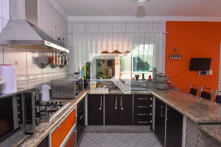 Casa à venda com 300m², 4 quartos e 8 vagas Casa à venda com 300m², 4 quartos e 8 vagasCozinha