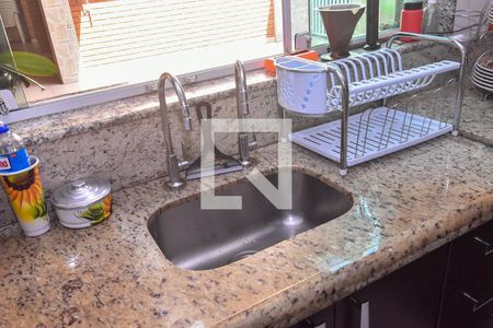 Casa à venda com 300m², 4 quartos e 8 vagas Casa à venda com 300m², 4 quartos e 8 vagasCozinha