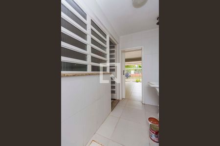 Casa à venda com 220m², 4 quartos e 3 vagas Casa à venda com 220m², 4 quartos e 3 vagasÁrea de serviço