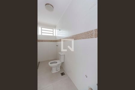 Casa à venda com 220m², 4 quartos e 3 vagas Casa à venda com 220m², 4 quartos e 3 vagasBanheiro