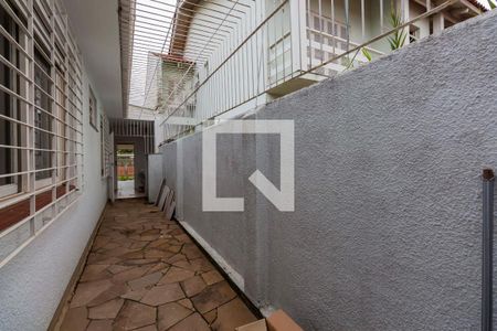 Casa à venda com 220m², 4 quartos e 3 vagas Casa à venda com 220m², 4 quartos e 3 vagasÁrea externa