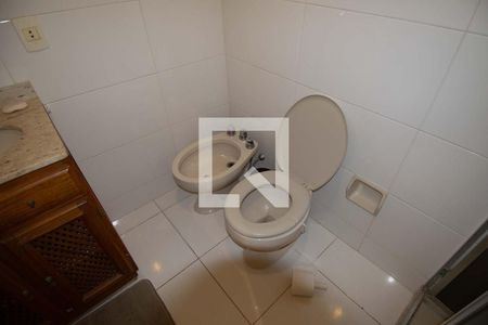 Apartamento à venda com 130m², 3 quartos e 1 vagaBanheiro 1