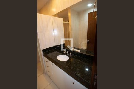 Apartamento à venda com 130m², 3 quartos e 1 vagaBanheiro do Quarto 2