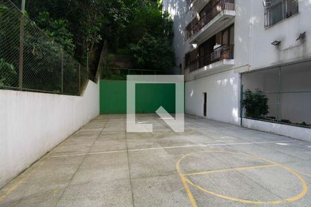 Apartamento à venda com 130m², 3 quartos e 1 vagaQuadra