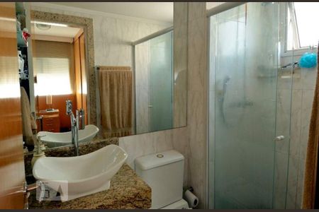 Apartamento à venda com 190m², 4 quartos e 4 vagasBanheiro