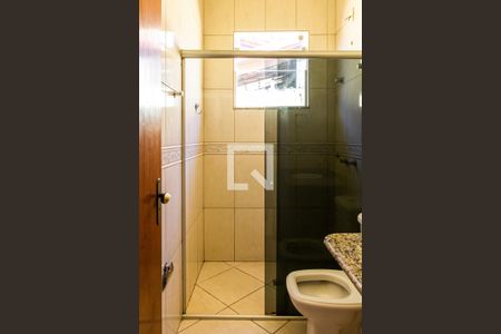 Casa para alugar com 120m², 3 quartos e 1 vaga Casa para alugar com 120m², 3 quartos e 1 vagaBanheiro Social