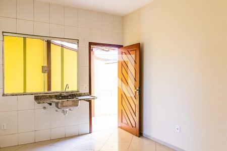 Casa para alugar com 120m², 3 quartos e 1 vaga Casa para alugar com 120m², 3 quartos e 1 vagaCozinha