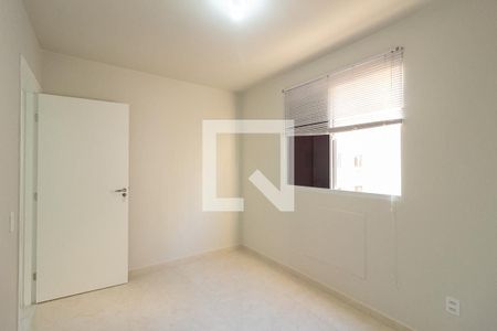 Quarto 1 de apartamento para alugar com 2 quartos, 40m² em Guaratiba, Rio de Janeiro