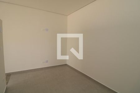 Quarto de kitnet/studio para alugar com 1 quarto, 28m² em Quinta da Paineira, São Paulo