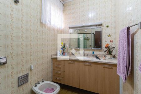 Casa à venda com 323m², 3 quartos e 4 vagasBanheiro