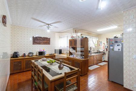 Casa à venda com 323m², 3 quartos e 4 vagasCozinha