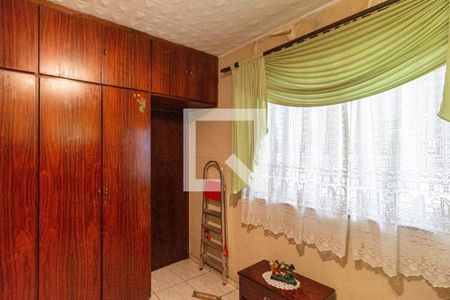 Casa à venda com 323m², 3 quartos e 4 vagasQuarto