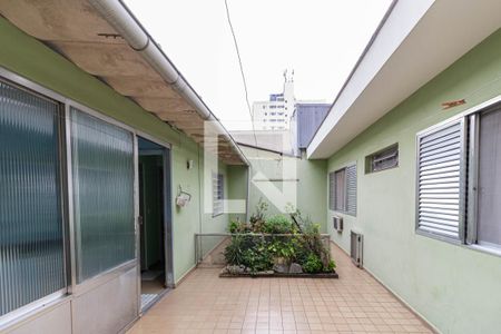 Casa à venda com 323m², 3 quartos e 4 vagasQuintal