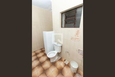 Casa à venda com 80m², 3 quartos e 1 vaga Casa à venda com 80m², 3 quartos e 1 vagaBanheiro