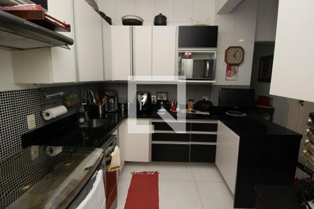 Apartamento à venda com 120m², 3 quartos e sem vagaCozinha