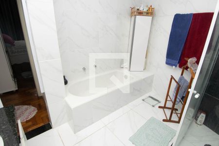 Apartamento à venda com 120m², 3 quartos e sem vagaBanheiro