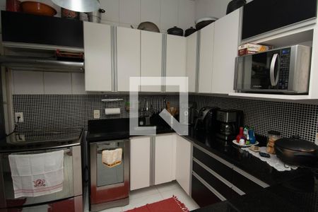 Apartamento à venda com 120m², 3 quartos e sem vagaCozinha