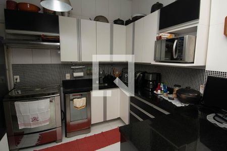 Apartamento à venda com 120m², 3 quartos e sem vagaCozinha