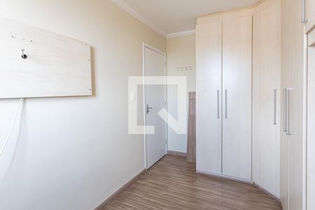 Quarto 2 de apartamento para alugar com 2 quartos, 55m² em Vila Silva Ribeiro, Carapicuíba