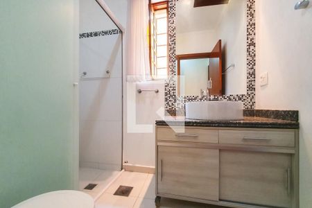 Casa à venda com 156m², 3 quartos e 3 vagasBanheiro