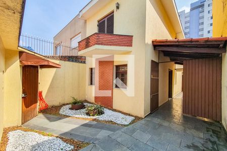 Garagem de casa à venda com 3 quartos, 156m² em Vila Gumercindo, São Paulo