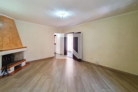 Casa à venda com 156m², 3 quartos e 3 vagasSala