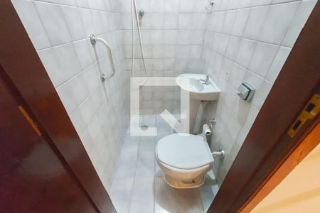 Casa à venda com 156m², 3 quartos e 3 vagasBanheiro