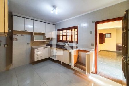 Casa à venda com 156m², 3 quartos e 3 vagasCozinha 