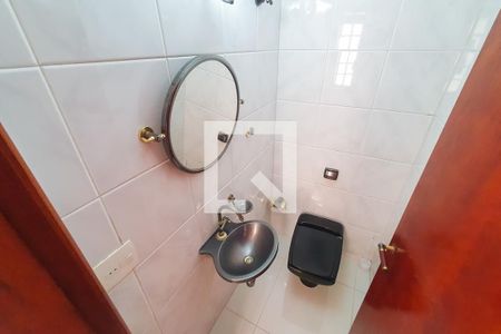 Casa à venda com 156m², 3 quartos e 3 vagasLavabo