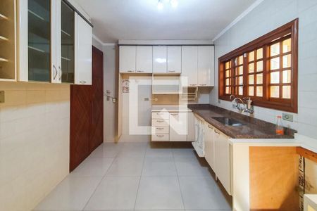 Casa à venda com 156m², 3 quartos e 3 vagasCozinha 