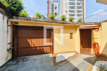Garagem de casa à venda com 3 quartos, 156m² em Vila Gumercindo, São Paulo