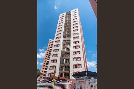 Apartamento à venda com 60m², 3 quartos e 1 vaga Apartamento à venda com 60m², 3 quartos e 1 vagaFachada