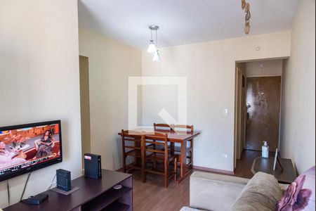 Apartamento à venda com 60m², 3 quartos e 1 vaga Apartamento à venda com 60m², 3 quartos e 1 vagaSala