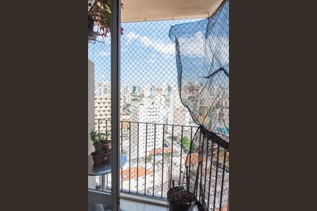 Apartamento à venda com 60m², 3 quartos e 1 vaga Apartamento à venda com 60m², 3 quartos e 1 vagaVaranda