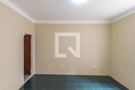 Casa para alugar com 346m², 3 quartos e 9 vagas Casa para alugar com 346m², 3 quartos e 9 vagasSuíte
