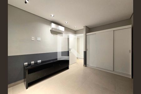Quarto  de apartamento para alugar com 3 quartos, 96m² em Itaim Bibi, São Paulo