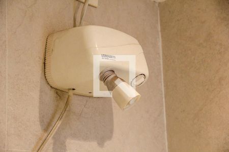 Apartamento à venda com 431m², 4 quartos e 4 vagasBanheiro da Suíte 2