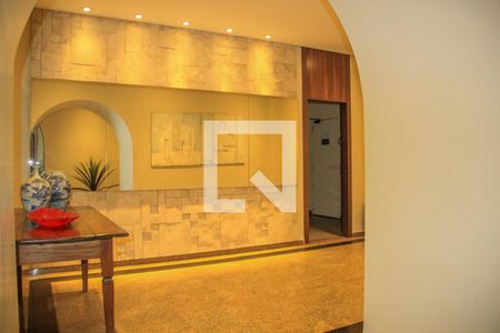 Apartamento à venda com 431m², 4 quartos e 4 vagasHall