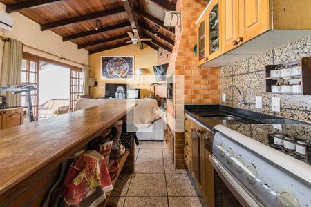 Casa à venda com 220m², 4 quartos e 3 vagasSalao de Festa