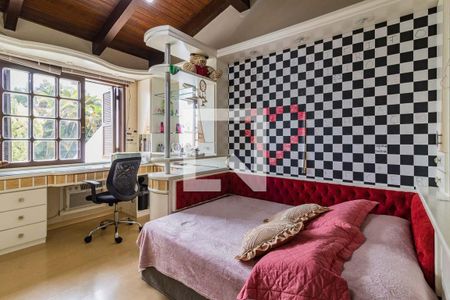 Casa à venda com 220m², 4 quartos e 3 vagasDormitório2