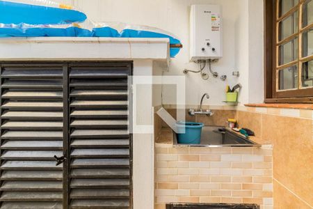 Casa à venda com 220m², 4 quartos e 3 vagasDetalhe da area de serviço