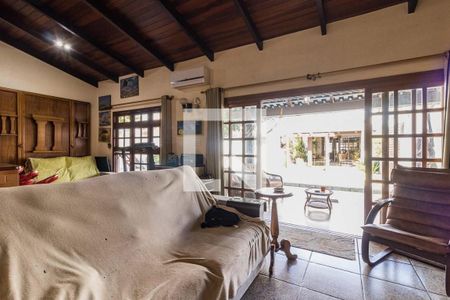 Casa à venda com 220m², 4 quartos e 3 vagasSalao de Festa