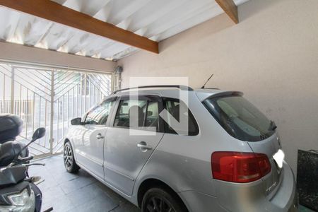 Garagem de casa para alugar com 2 quartos, 120m² em Vila Dona Augusta, São Paulo