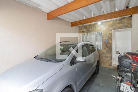 Garagem de casa para alugar com 2 quartos, 120m² em Vila Dona Augusta, São Paulo